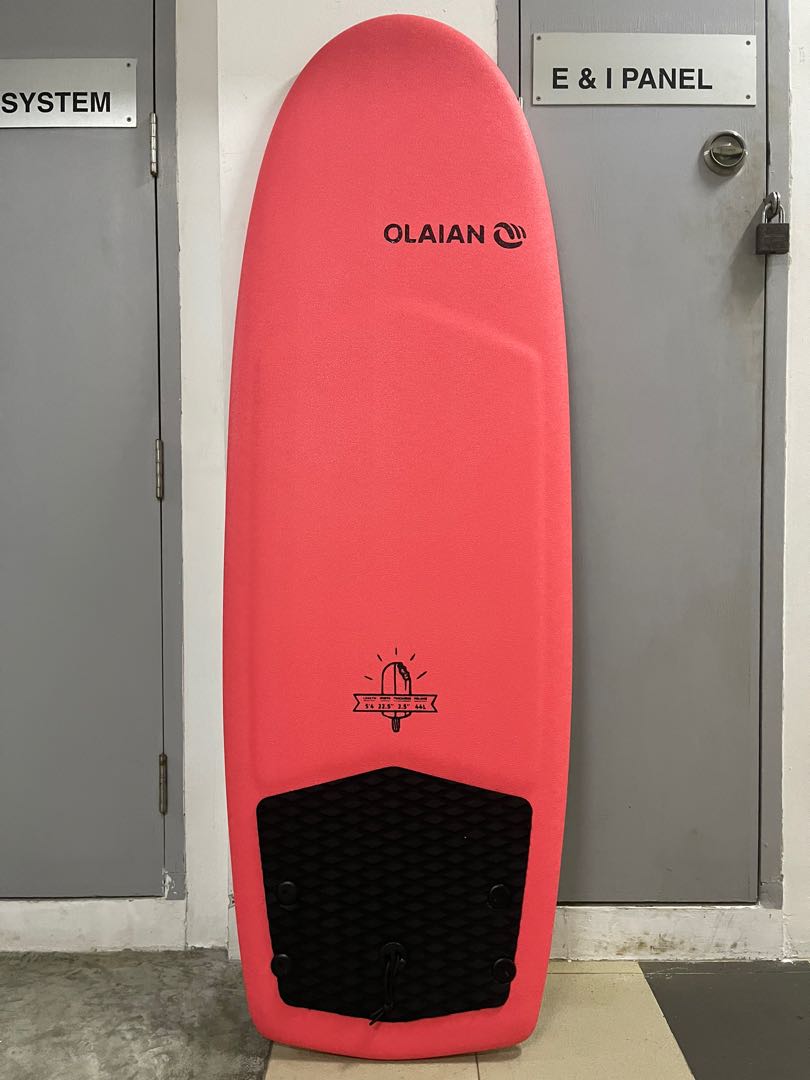 Olaian 900 foam surfboard store with 3 fins