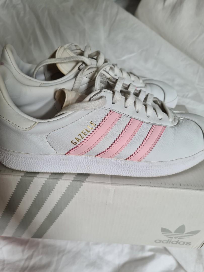 Adidas gazelle white with pink stripes sales