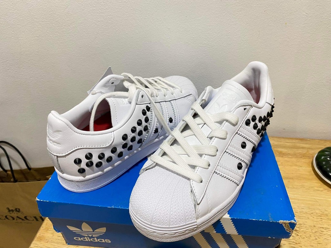 adidas superstar studded