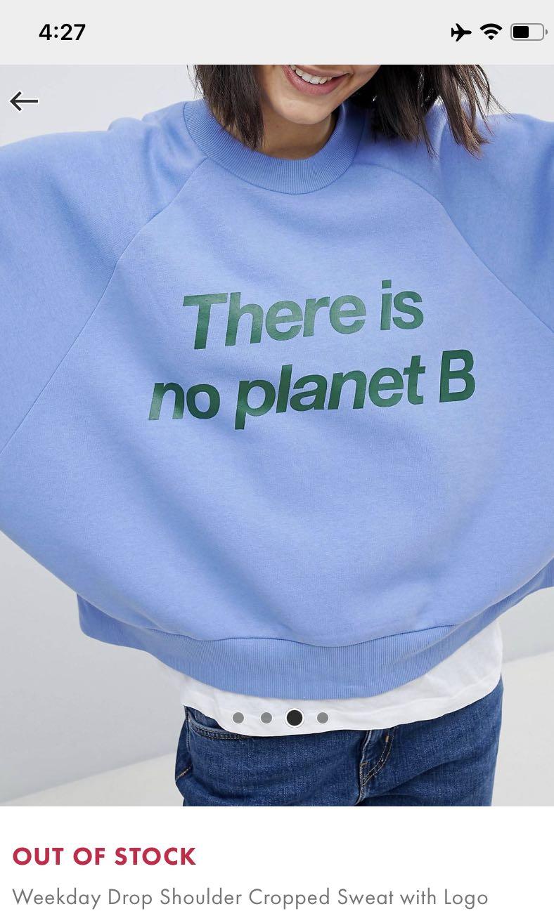 Weekday best sale cropped sweatshirt