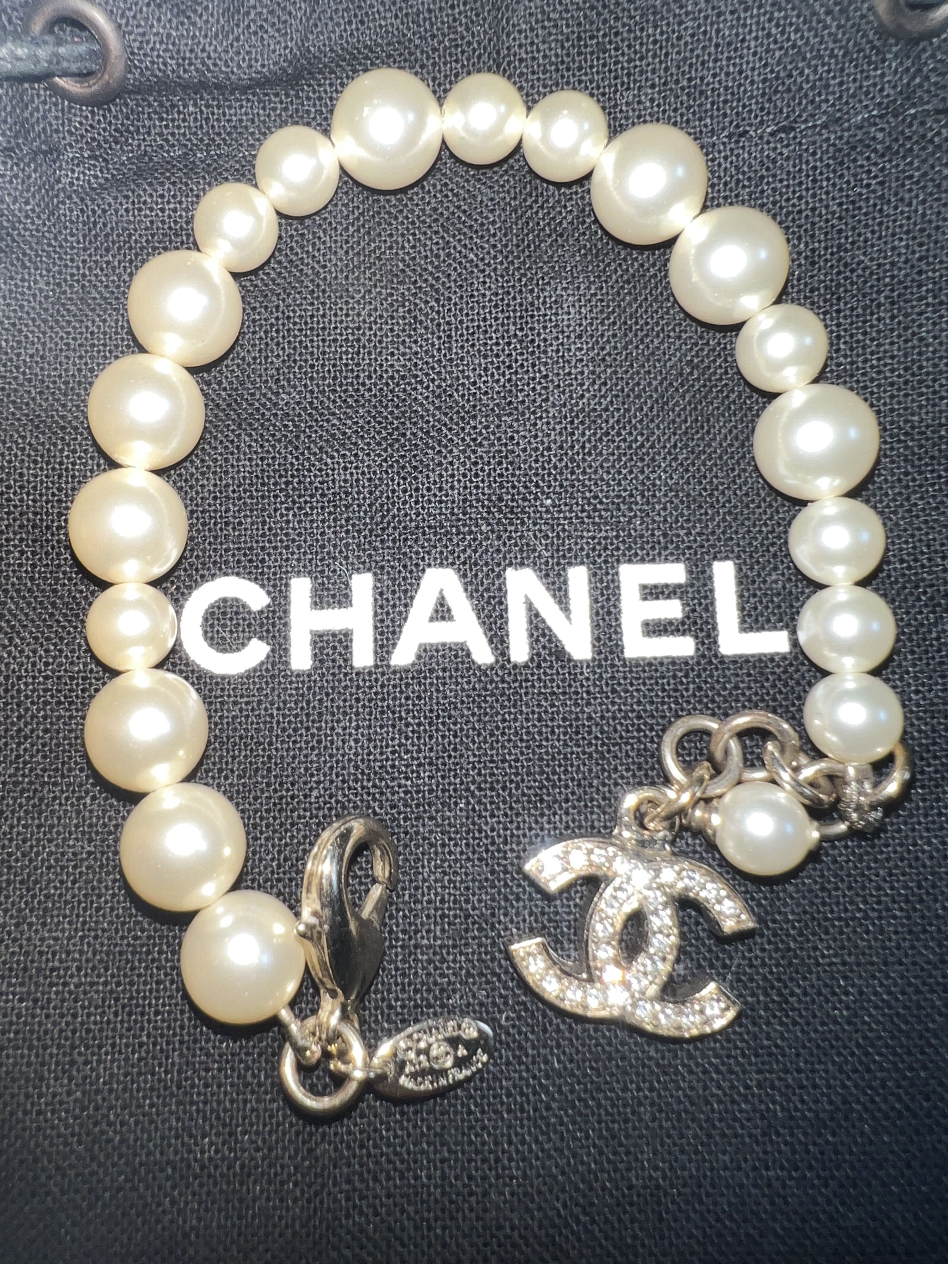 Authentic Classic Chanel Pearl Bracelet