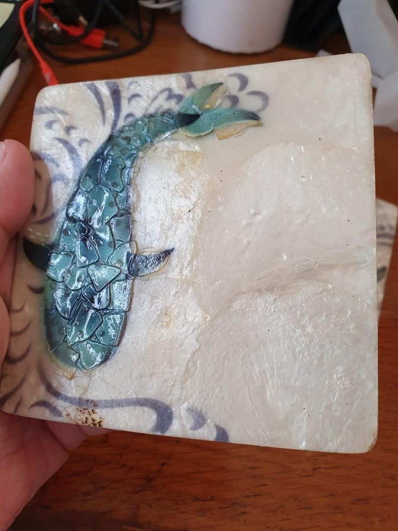 Capiz shell coasters (Category: Table Linen & Textiles) located in Cavite. Submitted by 4ckids (Listing ID 1141918569, Image 2). Description: lot of 3 selling as is.