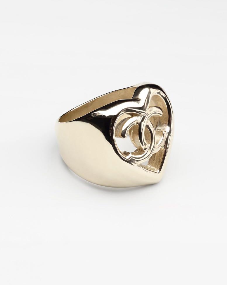 Chanel heart outlet ring