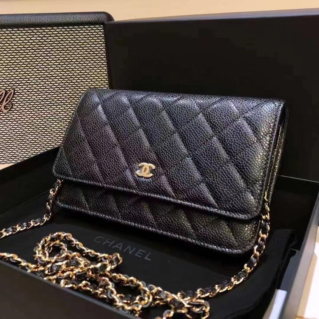 Chanel caviar wallet on chain GHW Microchip, Luxury, Bags & Wallets on  Carousell