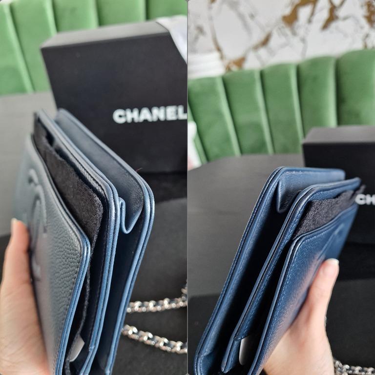 Timeless/classique leather wallet Chanel Blue in Leather - 36453403