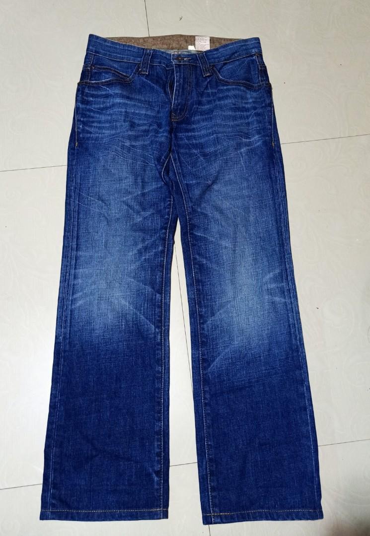 CHEVIGNON DENIM (Category: Jeans) located in La Trinidad. Submitted by xef06 (Listing ID 1142102993, Image 3). Description: size 30 on tag 32 inches W 40 inches L via tape measure.