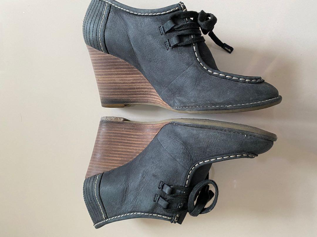 Clarks Wedge Shoes, Fesyen Wanita 