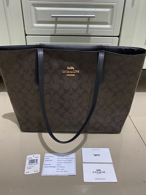tote avenue coach