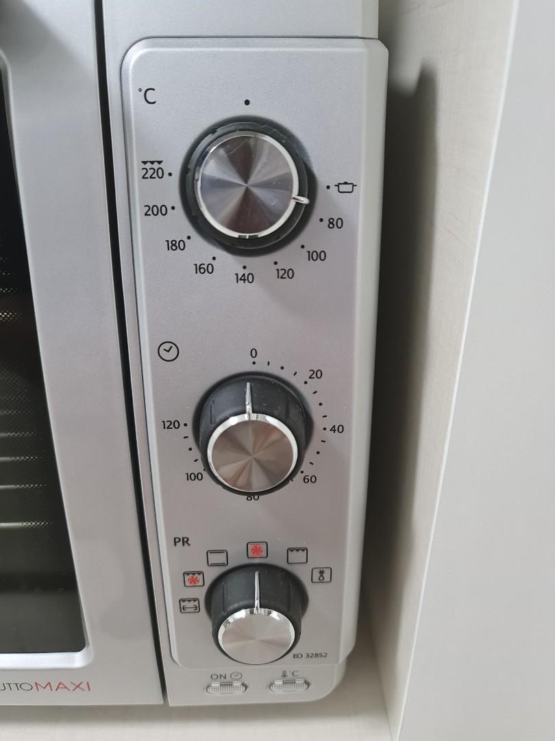 DeLonghi E032852 Electric Oven, TV & Home Appliances, Kitchen