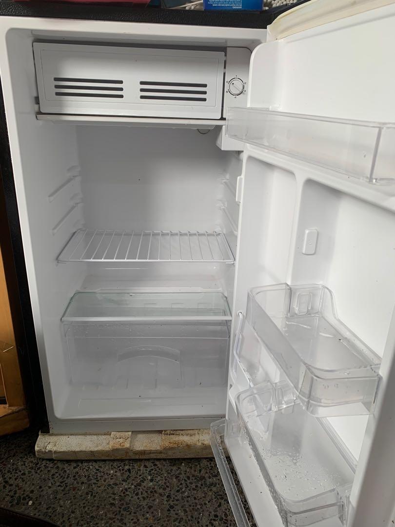 Everest Refrigerator, TV & Home Appliances, Kitchen Appliances