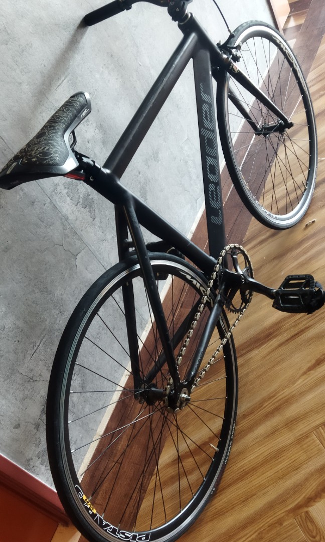 Fixie Bike LEADER 735, Sports, Bicycles on Carousell