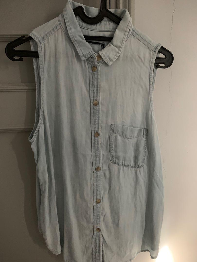 Gap Sleeveless Shirt denim, Fesyen 