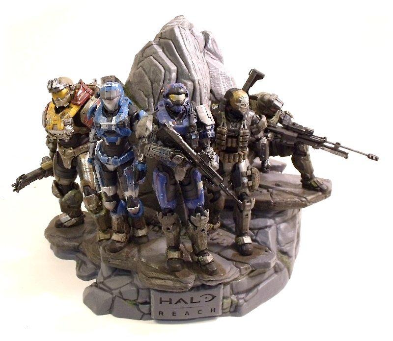 Halo Reach Limited Edition Noble Team Statue, Hobbies & Toys, Toys