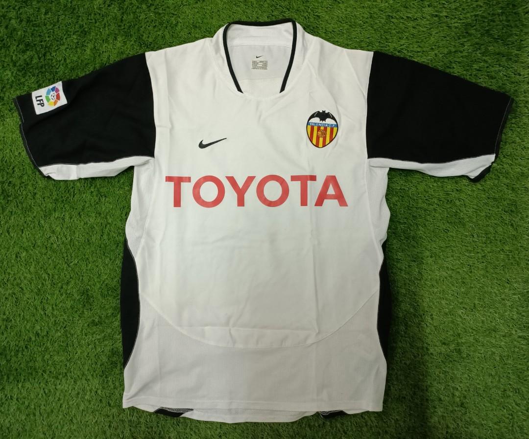 Jersey Valencia Home 03 04 Size S Men S Fashion Activewear On Carousell
