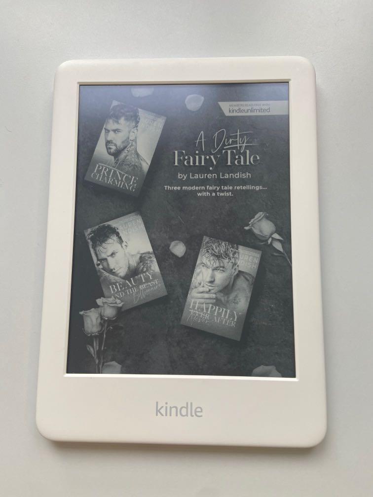 Kindle basic (10th generation) （分類：電子書閱讀器）位於 Hong Kong。 由 xbbycrystal 提交（商品編號 1141900525，圖片 2）。簡介： As I also have another e-reader, I don’t use this often. It comes with the charger and case (optional) 我本身有另外的閱讀器，所以這個比較少用，沒有什麼使用痕跡，如果決定購買，會附上充電器以及保護套。