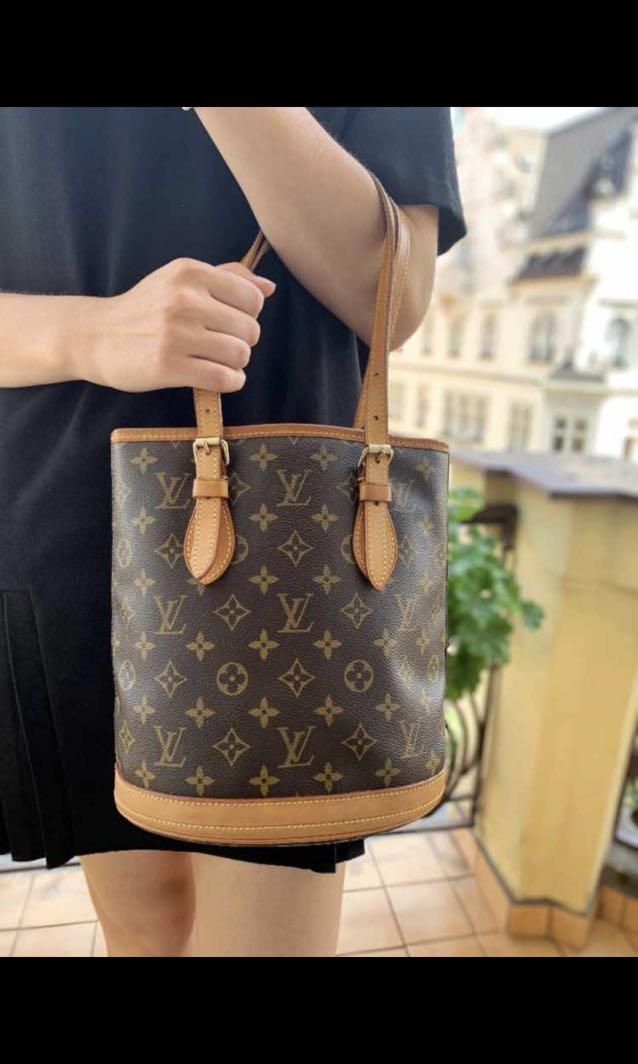 Vintage Louis Vuitton Epi Petit Bucket Bag