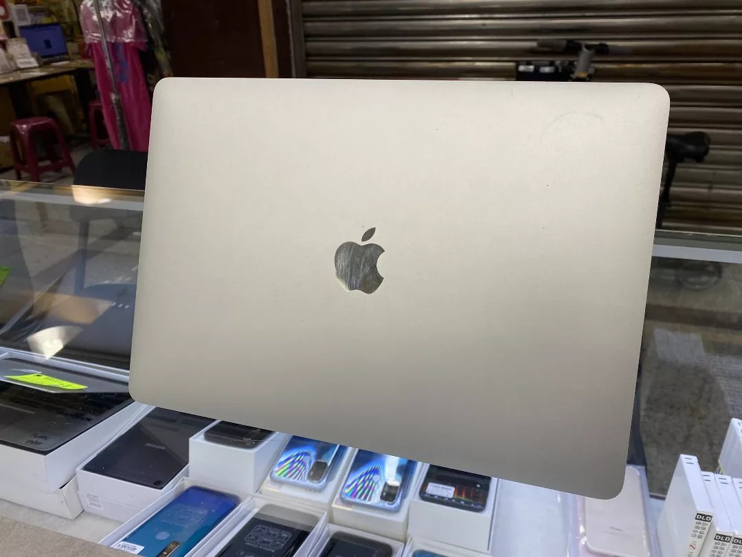 値頃 [美品]MacBookAir2015 i5 [美品]MacBookAir2015 13inch i5 SSD PC