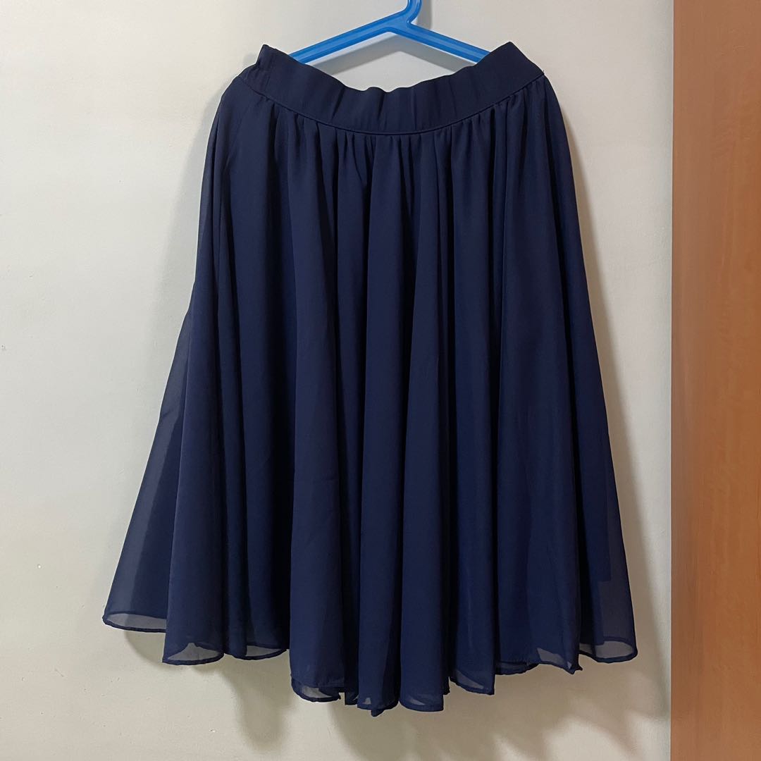 Zafran Midi Skirt in Navy