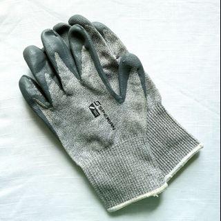 NEW! Sperian Gray Pure Fit PF570-XL Gardening Gloves