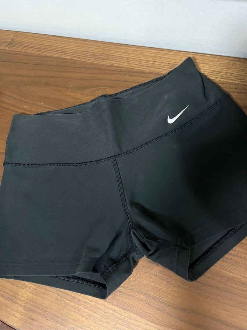 Nike Cycling Shorts, Women's Fashion 