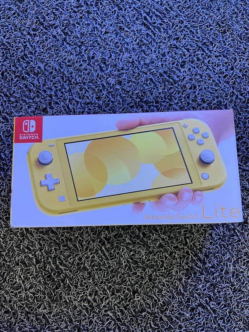 Nintendo Switch Lite Yellow, Video Gaming, Video Game Consoles