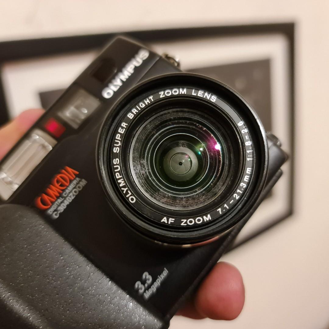 Olympus Camedia C3040 Zoom 3.3MP (Rare All Black Color), Photography