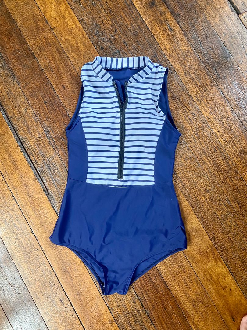 Rash guard one-piece (Padded), Women's Fashion, Swimwear, Rash guard on ...