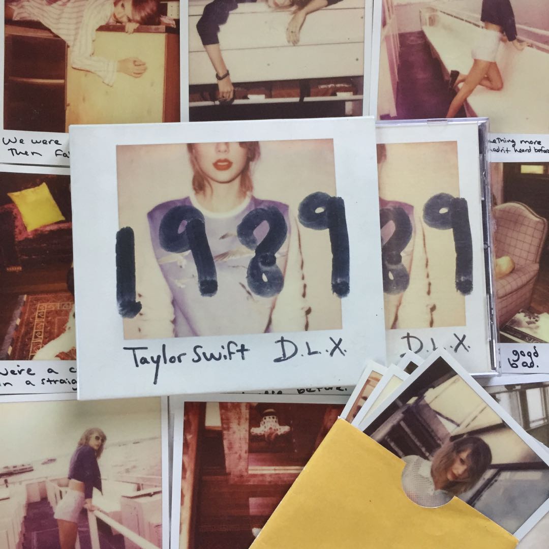 Taylor Swift 1989 Deluxe with polaroids, Hobbies & Toys, Music & Media ...