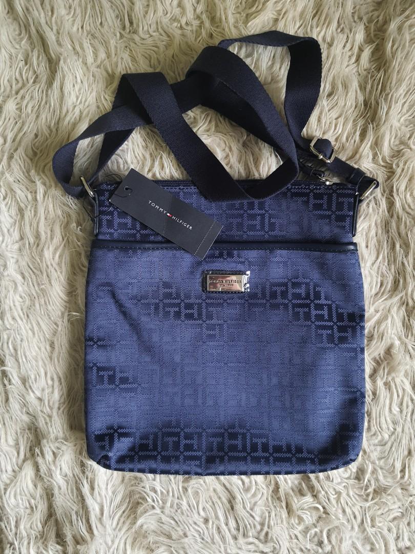 Tommy Hilfiger Xbody Bag, Women's Fashion, Bags & Wallets, Crossbody