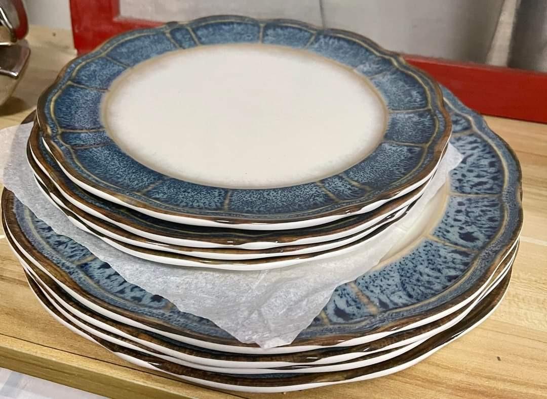 Topmela 8Piece Melamine Dinnerware Set, TV & Home Appliances, Kitchen