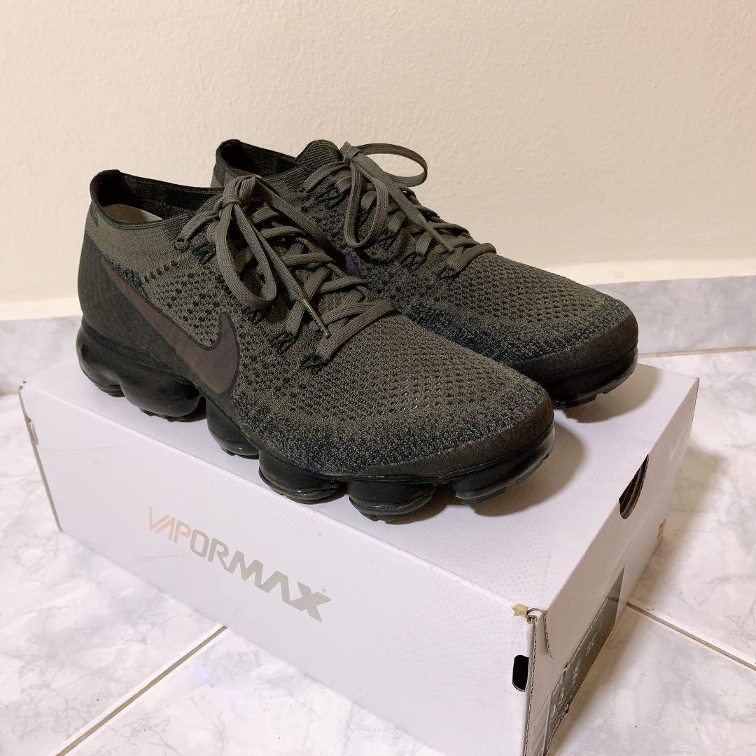 Nike vapormax midnight fog top