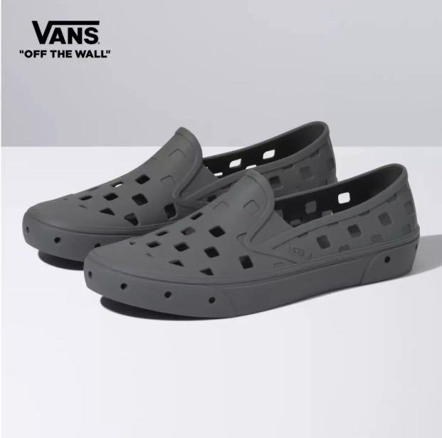 vans slip on womens grey