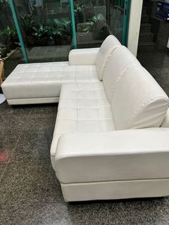 (Category: ) located in . Submitted by convertible (Listing ID 1142025355, Image 1). Description: .
