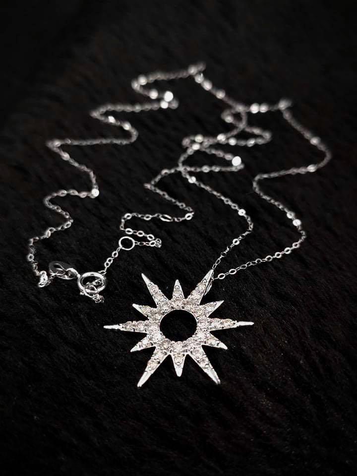 18K whitegold diamond necklace (Category: Necklaces) located in Quezon City. Submitted by lizdizon (Listing ID 1142131584, Image 1). Description: 18k whitegold diamond necklace 0.500 cts dia 1.2grams 45cm adjustable Meetup possible or same day delivery .