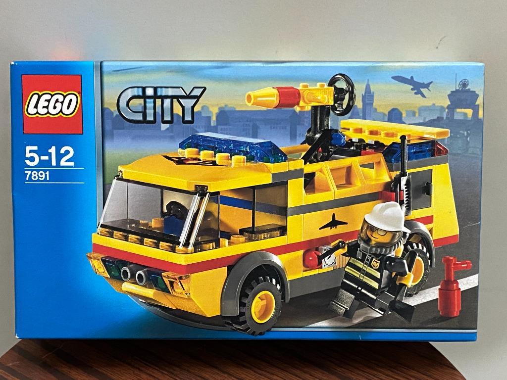 全新未開 Lego City 71 Airport Fire Truck 機場消防車 興趣及遊戲 玩具 遊戲類 Carousell