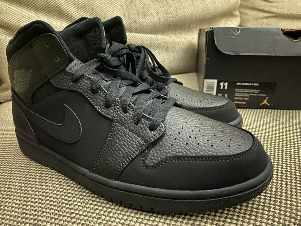 jordan 1 all black