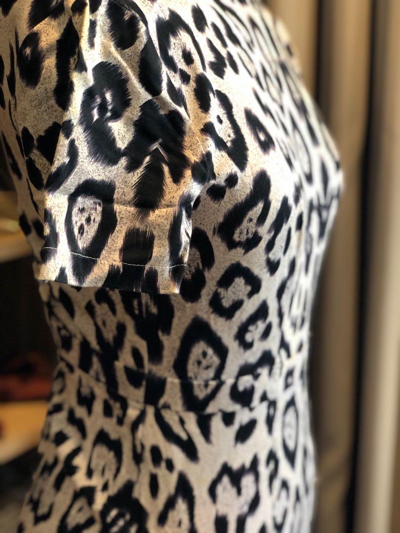 Animal Print Sheath Dress (Category: Dresses) located in Las Pinas. Submitted by kber12 (Listing ID 1142159701, Image 2). Description: Perfect for casual days at the office. Zalora’s sizing is quite big so i had this altered to fit me. Pls message first re exact measurements..