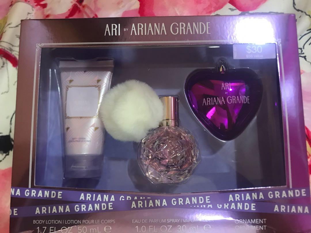 Ari by ariana grande perfume set store
