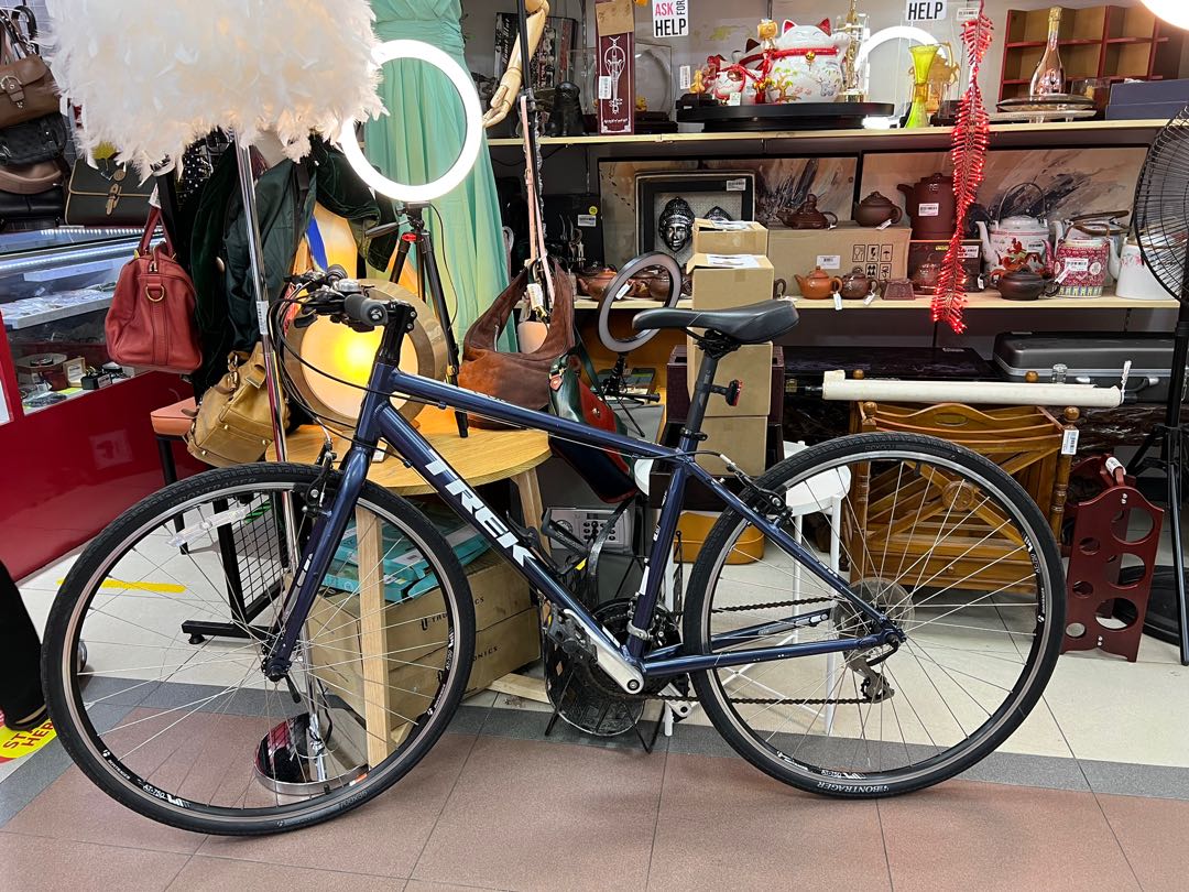 BICYCLE TREK FX ALPHA SERIES 7.1 