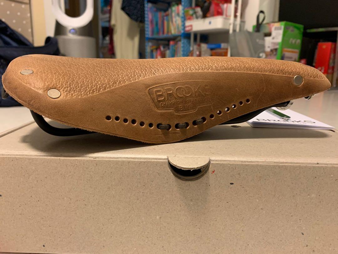 Brooks Saddle B17 Soften/Aged, Sports Equipment, Bicycles & Parts