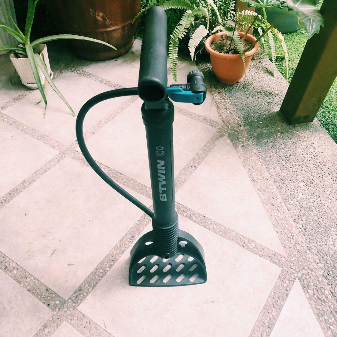 btwin floor pump
