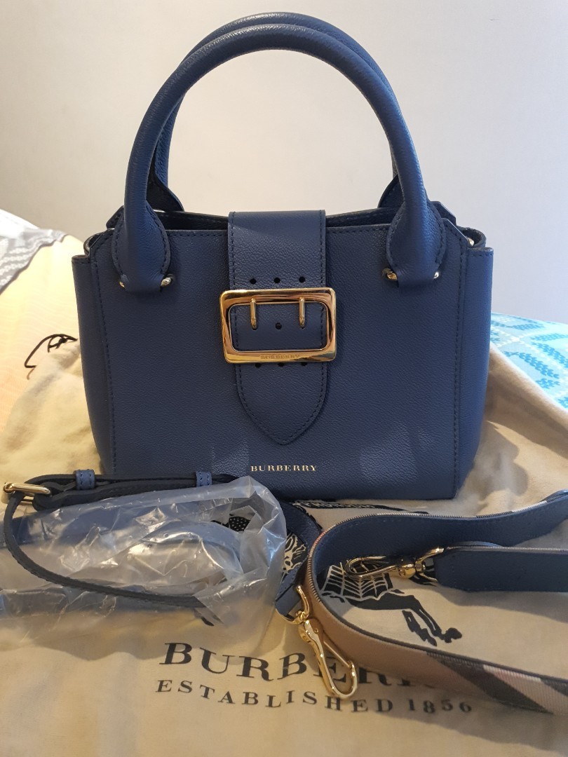Burberry buckle bag online