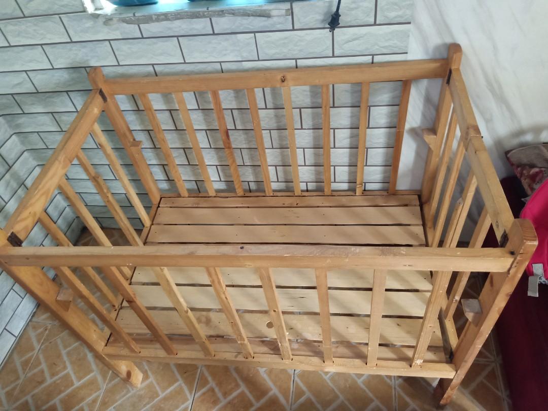Preloved crib for sale 2025