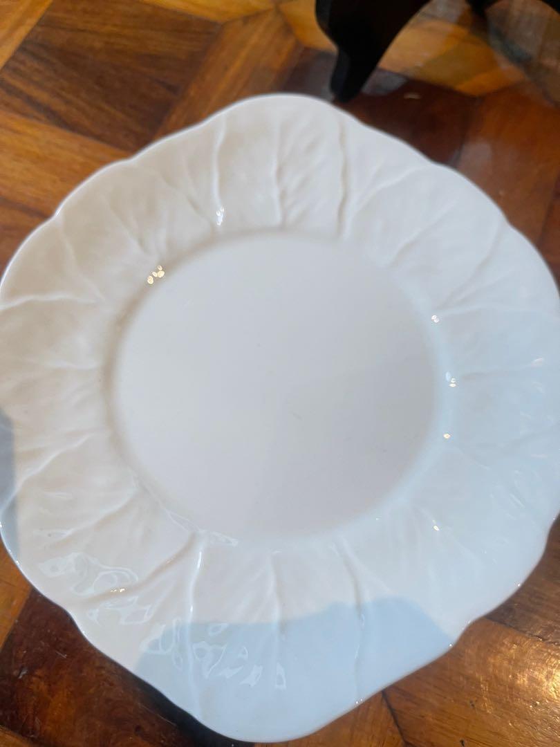 Display plate with stand wedgewood dinnerware (Category: Dinnerware & Cutlery) located in Mandaluyong City. Submitted by disney101618 (Listing ID 1142147382, Image 2). Description: Made in england display plate .