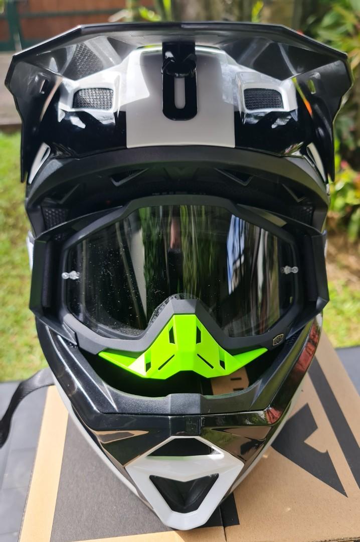 Fly Racing Rayce Helmet (Large) (Category: Bicycles) located in Makati City. Submitted by ron_perete (Listing ID 1142252843, Image 1). Description: Brand New Fly Racing Rayce helmet Color: Black/White Size: Large Inclusion : 1 x goggles (see picture) Cainta Area Can do meetups. For delivery - should be handled by buyer.