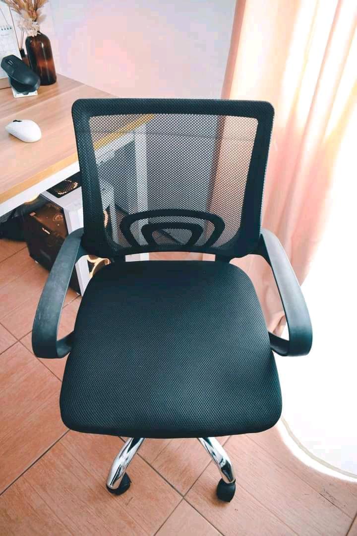 FOLDABLE COMPUTER TABLES AND OFFICE CHAIR, Furniture & Home Living