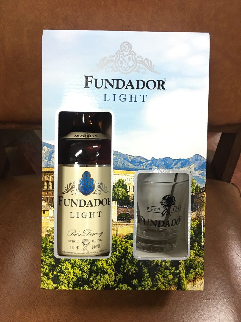 Fundador Light 1L gift box with glass, Food & Drinks, Beverages on