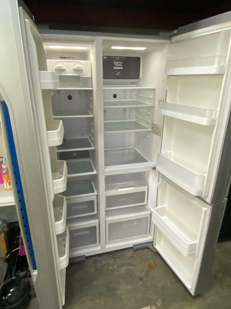 Hitachi 3Doors Side by Side Glass Door Inverter x Dual Fan Cooling