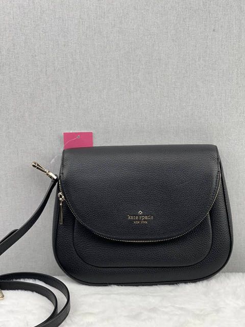 leila medium flap shoulder bag