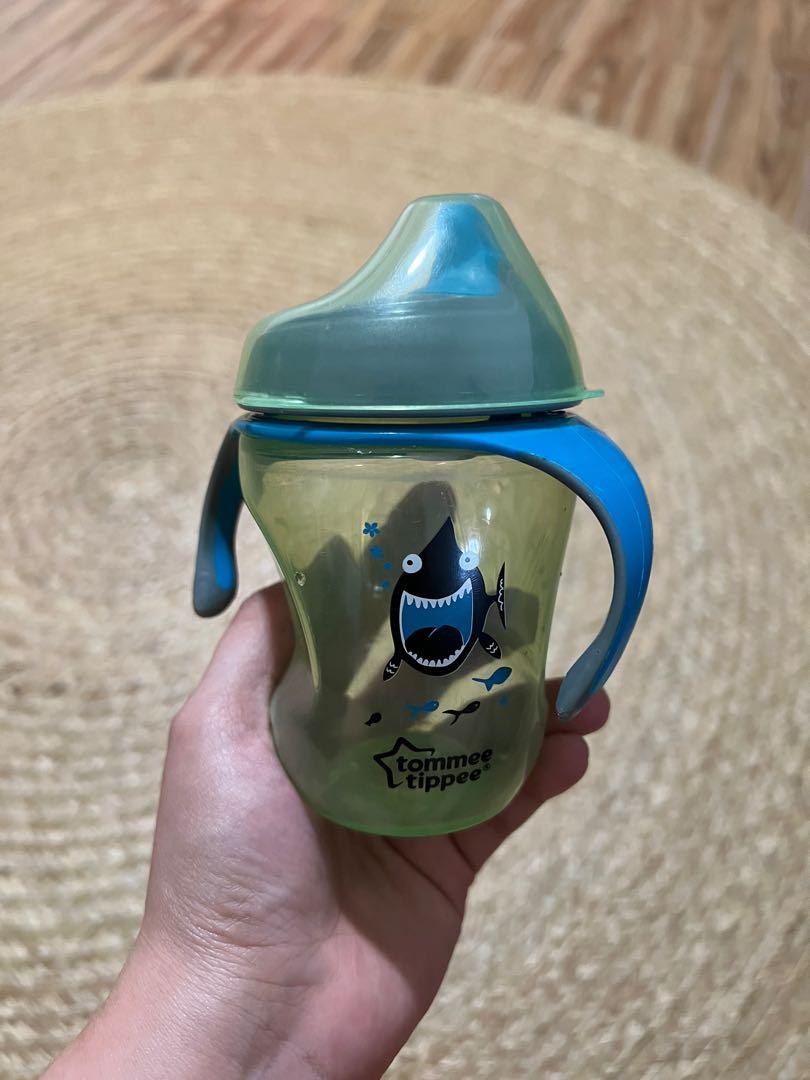 Marcus & Marcus (Category: Breastfeeding & Bottle Feeding) located in Antipolo. Submitted by amcmarketing (Listing ID 1142146798, Image 3). Description: 500 for the two. Hindi sya nagamig ni baby kase hindi nya gusto.